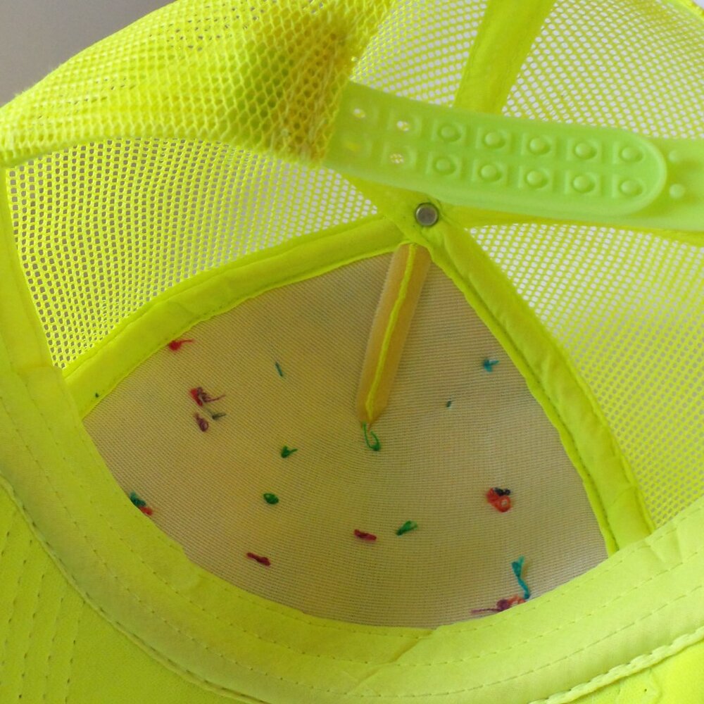 Embroidered hat - Picture 5 of 5